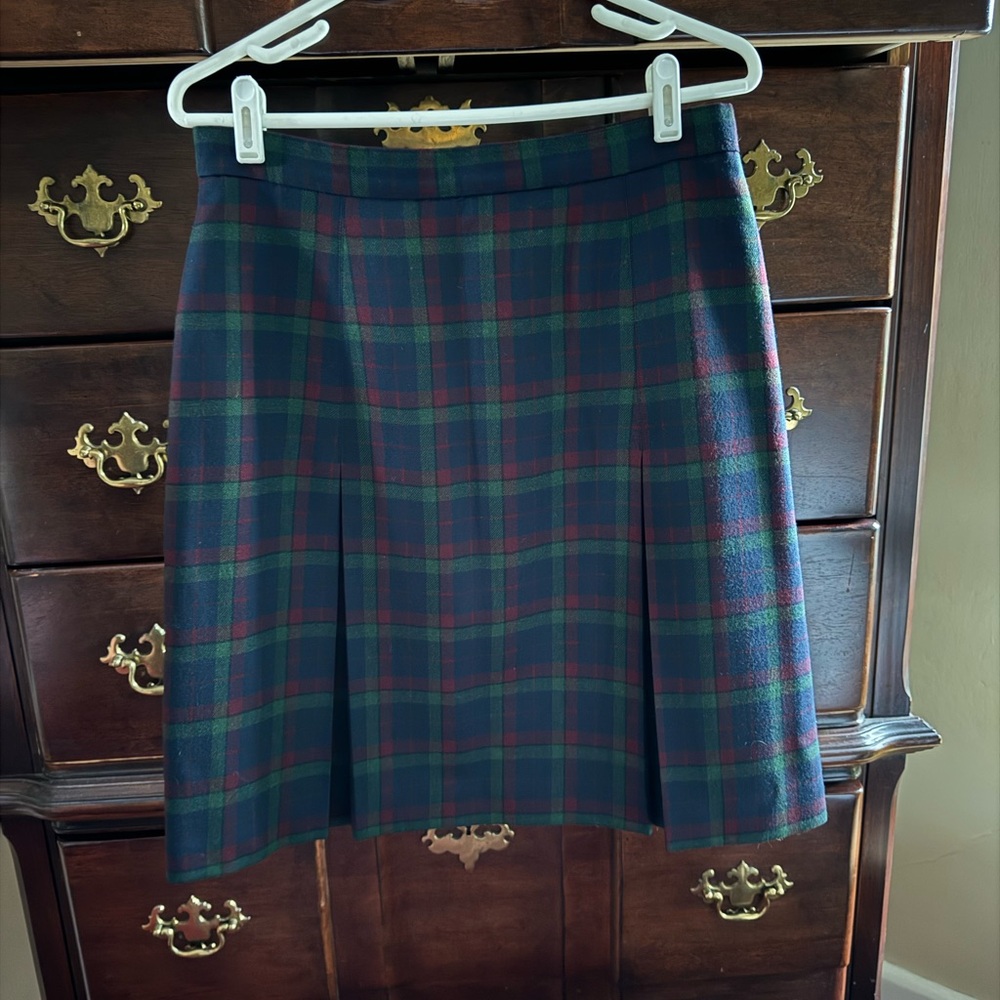 Talbots - plaid, 100% wool skirt size 12